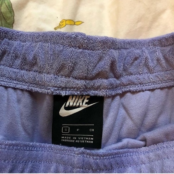 vintage Style Nike Sweatpants - Picture 3 of 3